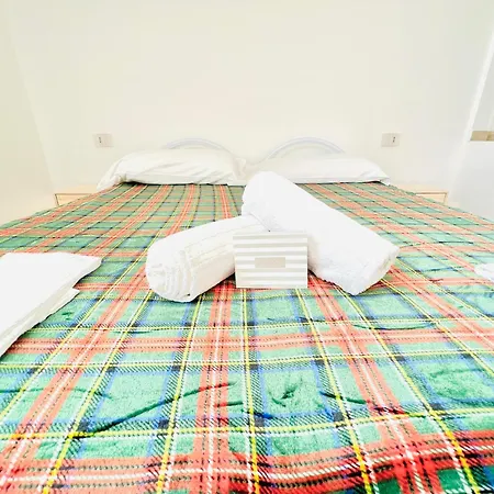 Luxury La Brezza 3 - Fronte Mare Apartment *